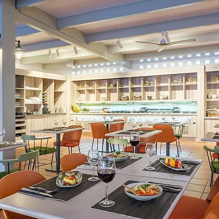Oassium At Estival Park Hotel 4*